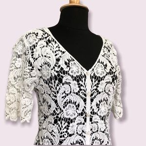 Womens Short Sleeve White Lace Sweater with Crystal Buttons - Size XL